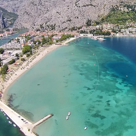 Apartments With Hot Tub Omis - 20689 *
