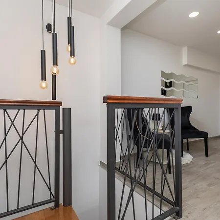 With Parking Space - 20689 Apartamento Omiš