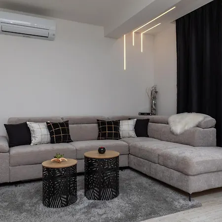 Apartments With Hot Tub Omis - 20689