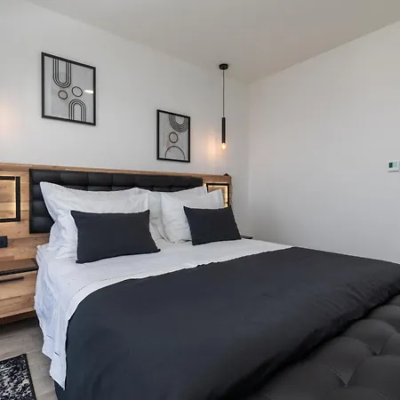 Apartment With A Parking Space - 20689 Omis