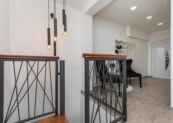 With Parking Space - 20689 Apartamento Omiš