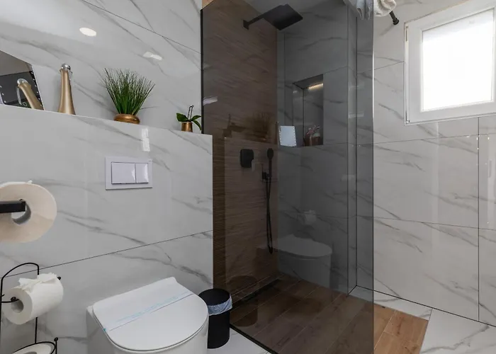 Apartamento With Parking Space - 20689 Omiš